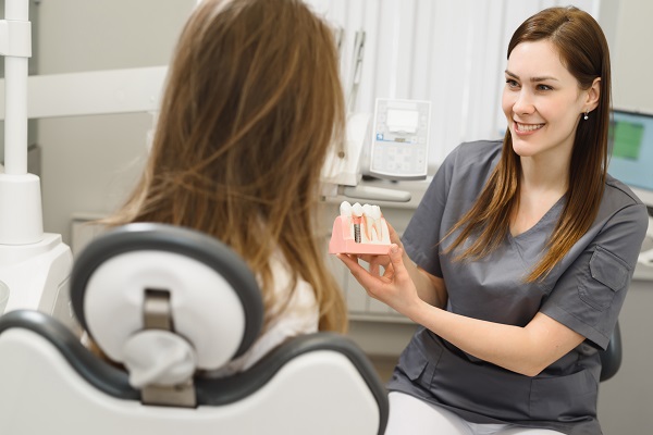 Can A General Dentist Perform The Dental Implants Procedure?
